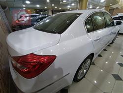 هیوندای جێنسس